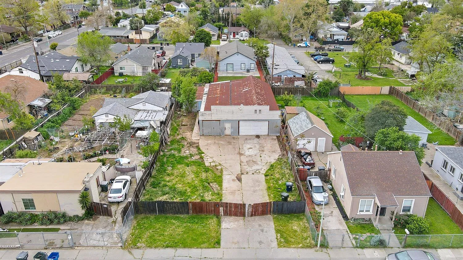 3816 24th Ave photo 1