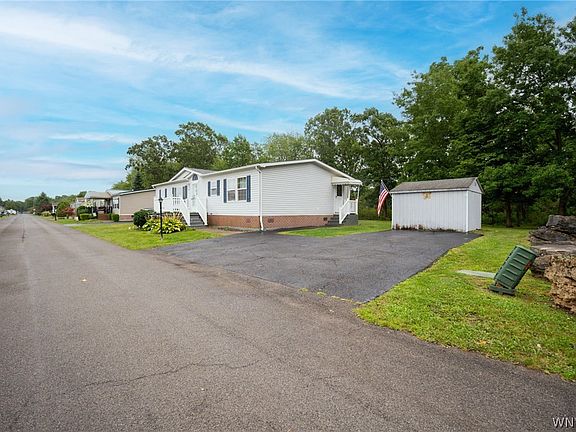 3rd image of 9791 Limehouse Dr