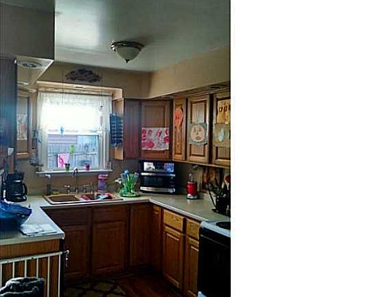 3rd image of 20 Broughton Ct