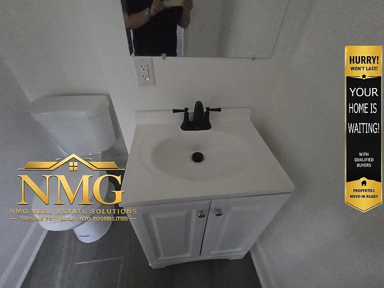 3084 Fleetwood Dr — Photo 7