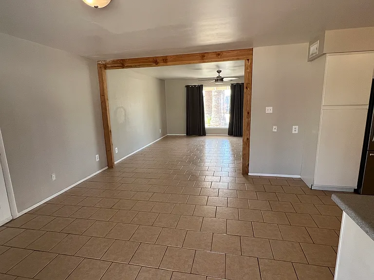 8424 E Palm Ln — Photo 12
