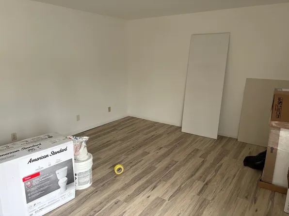 460 Park Dr #4, Marengo, IL 60152