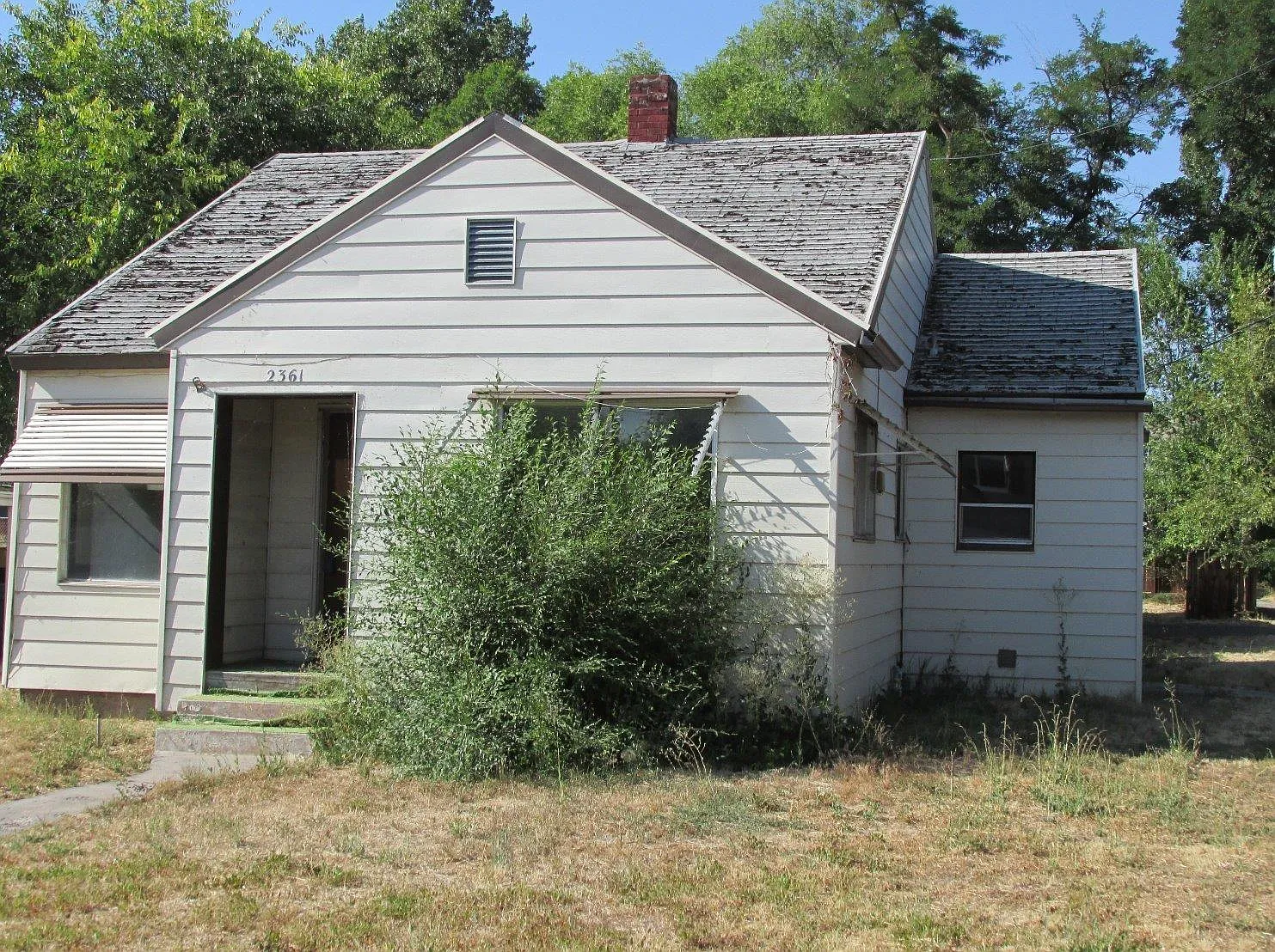 2361 Orchard Ave photo 1