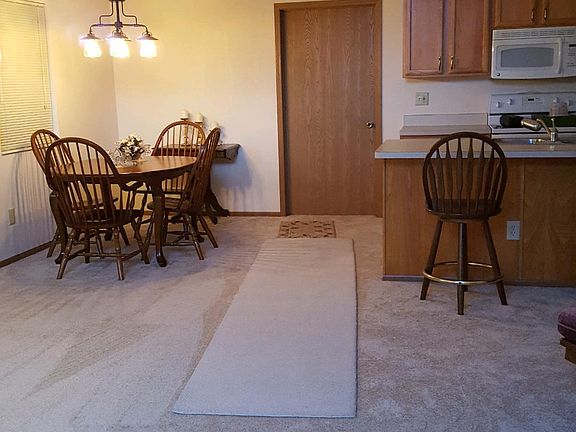 3rd image of 4056 Chennin Dr