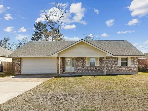 1741 Mill Garden Dr, Ponchatoula, LA 70454