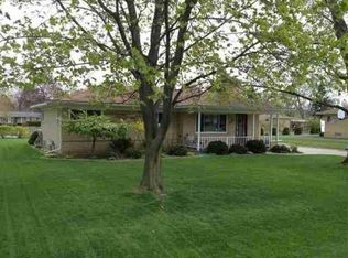 52656 Brookcrest Dr, Shelby Township, MI 48316