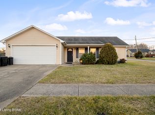 141 Boone Trce, Radcliff, KY 40160