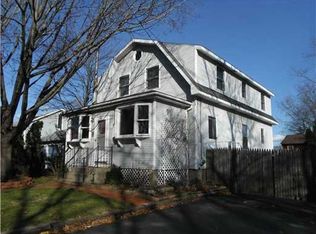 40 2nd Point Rd, Warwick, RI 02889