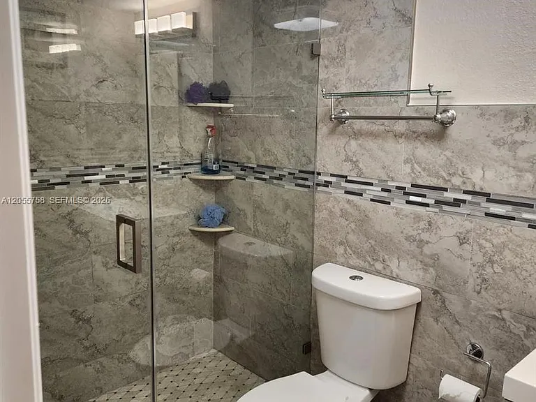 11130 N Lakeview Dr #1 — Photo 10