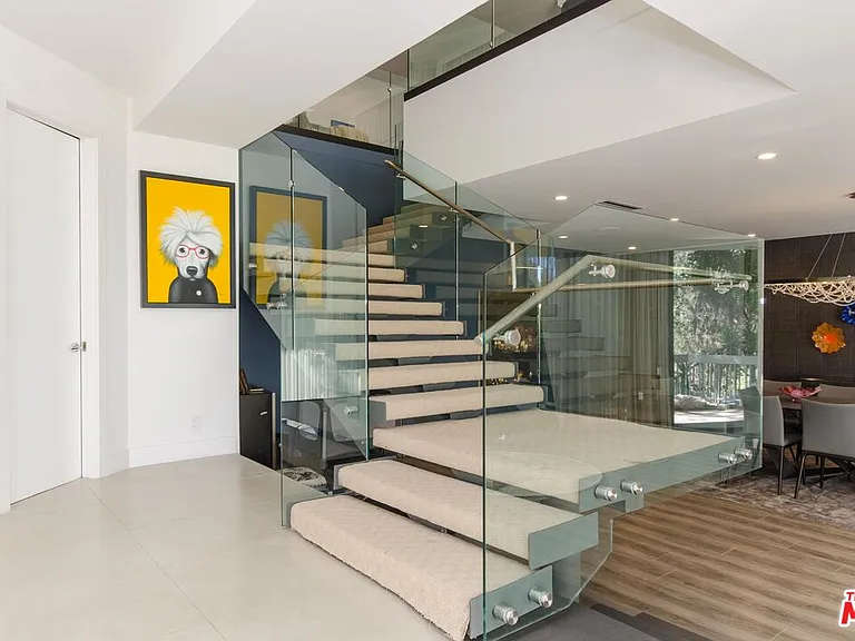 510 Leslie Ln — Photo 22