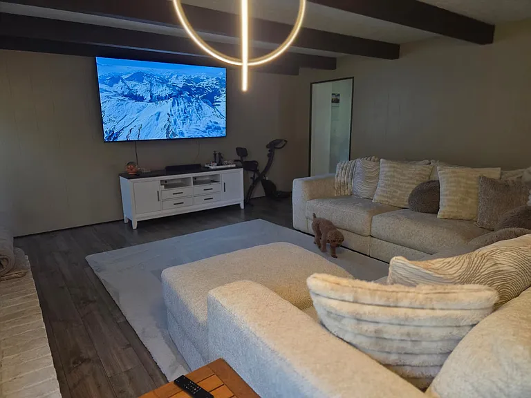furnished this weekend only
