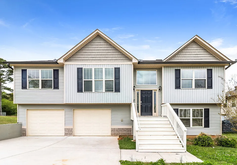 202 Comet Ct