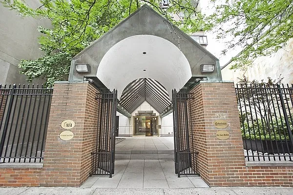 Sold by Kleier Residential | media 29