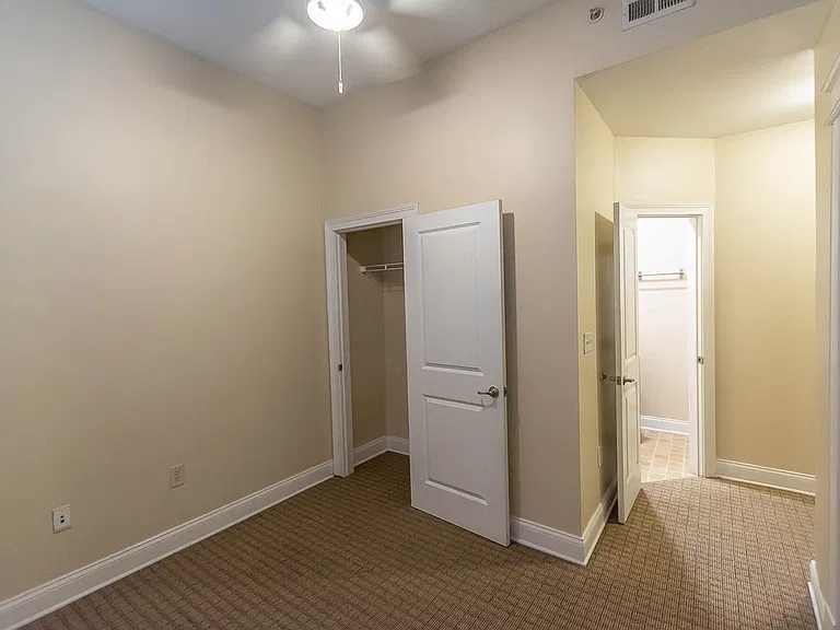 Oddfellows Apartments — Photo 31