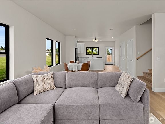 3rd image of 2914 K Avenue