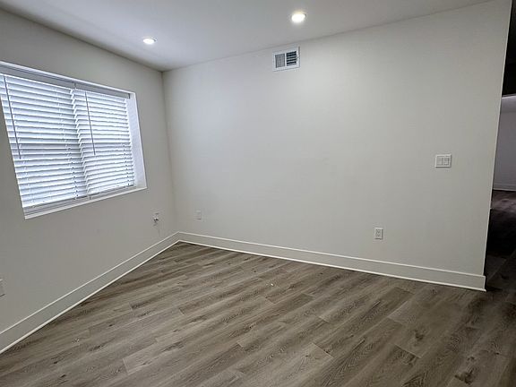 3rd image of 2730 S Mole St Floor 1