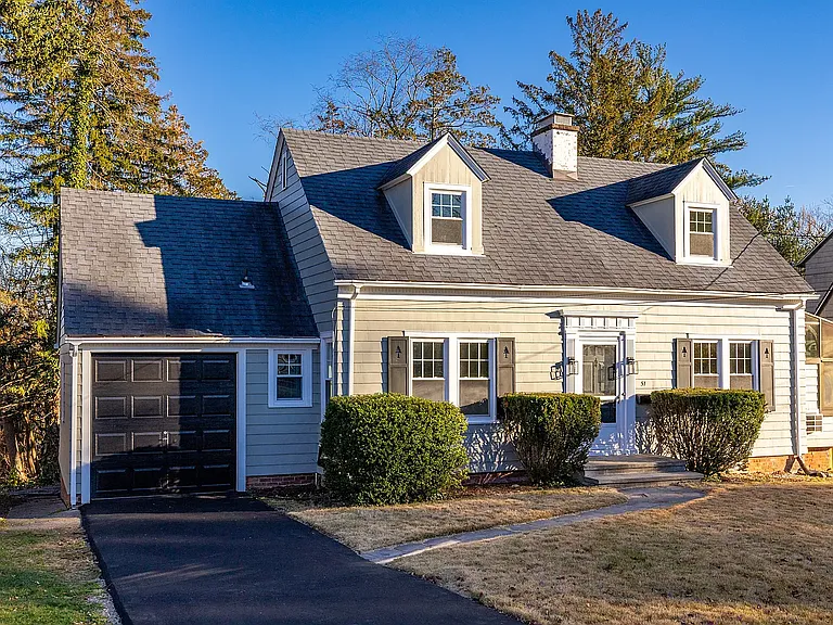 51 Hepburn Rd — Photo 1