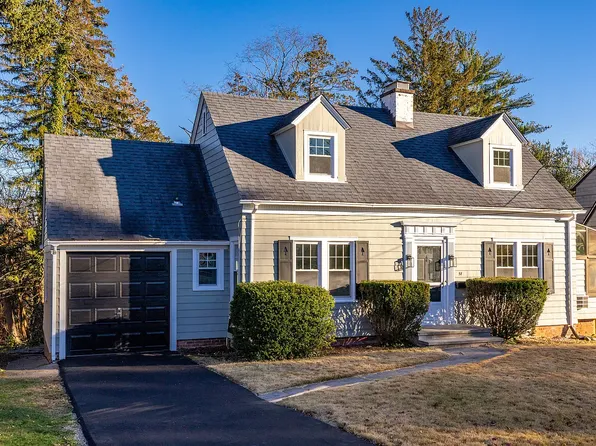 51 Hepburn Rd, Hamden, CT 06517
