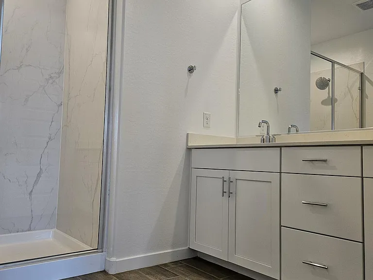 3357 S Primrose Ave — Photo 28