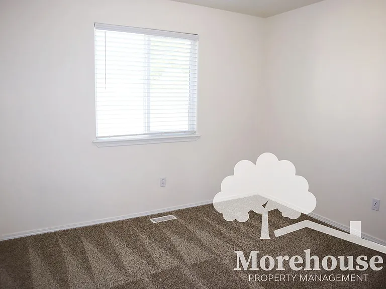 3919 Groveton St — Photo 16