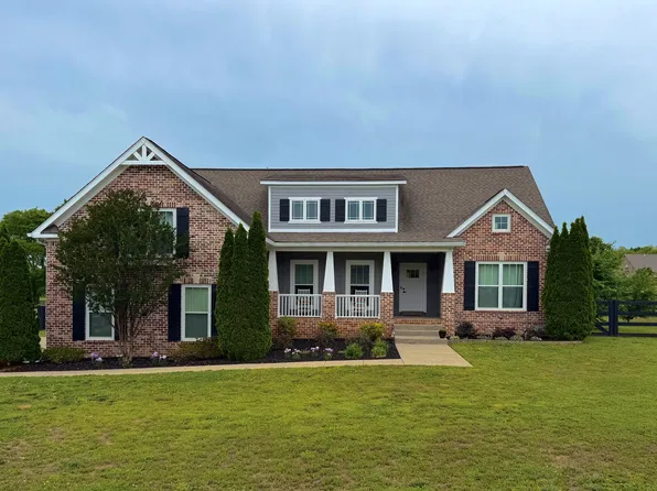 4016 Pleasant Gate Ln, Columbia, TN 38401