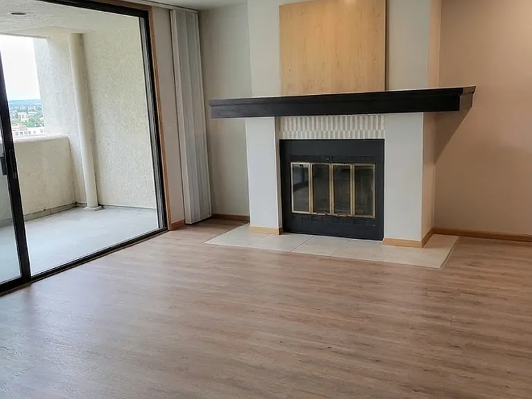 1140 Portland Pl #205 — Photo 3