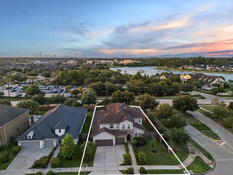10227 Wylde Point Ln — Photo 44