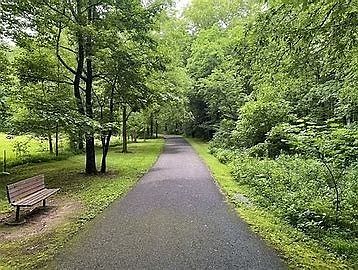 5th image of 423 Valley View Dr Lot 80