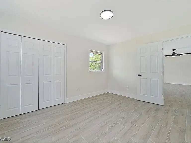 1608 Henry Ave — Photo 18