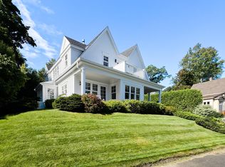 115 Bay View St, Camden, ME 04843