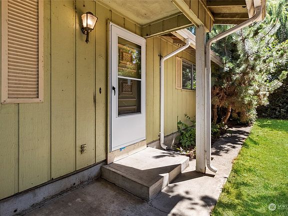 2nd image of 1507 Wood Avenue E