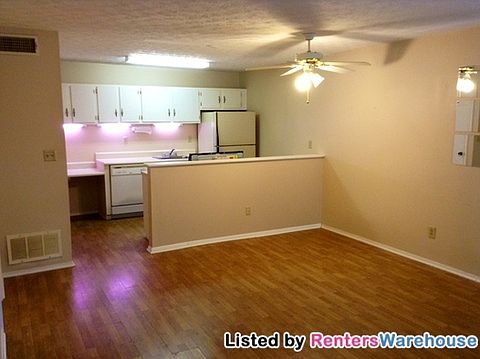 2nd image of 106 Park Ridge Cir