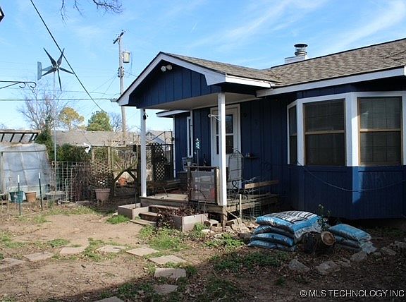 3rd image of 307 E 46th St