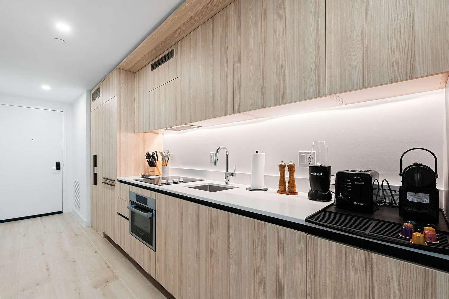Studio, 1.0 bath, 462 sqft, $2,452 — Photo 3