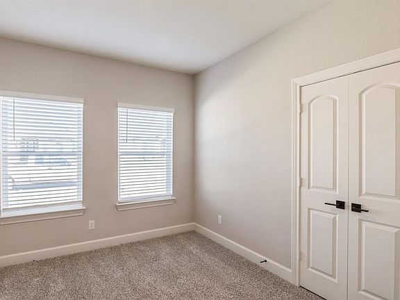 4th image of 1109 Sleepy Owl Ln