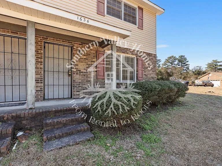 1634 Huntley Ridge Dr — Photo 3