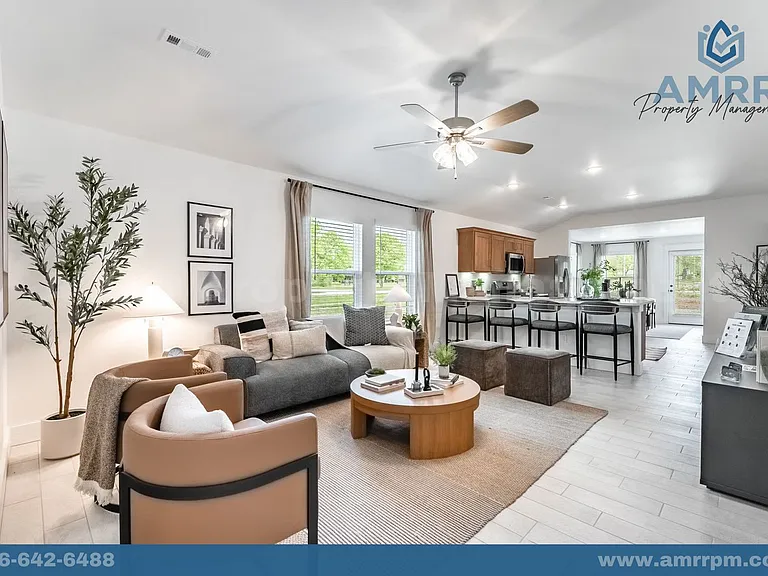 824 S Sparrow St — Photo 20