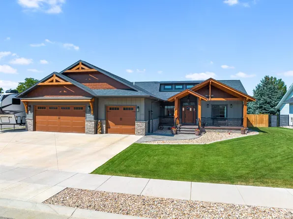 628 Bridgewater Ct, Spearfish, SD 57783