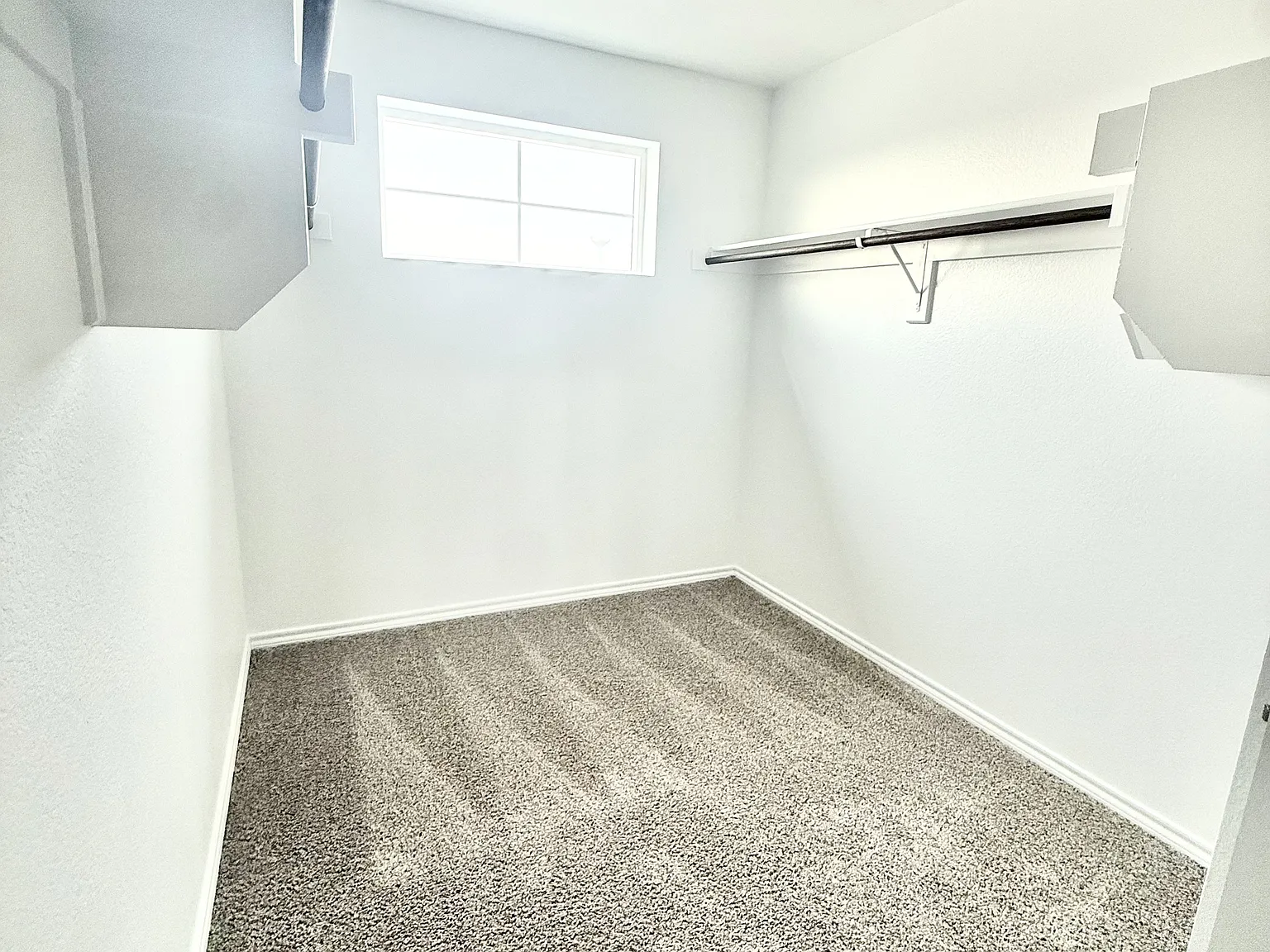 1708 Fawn Creek Dr — Photo 4