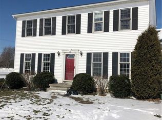 10748 Keller Rd, Clarence, NY 14031