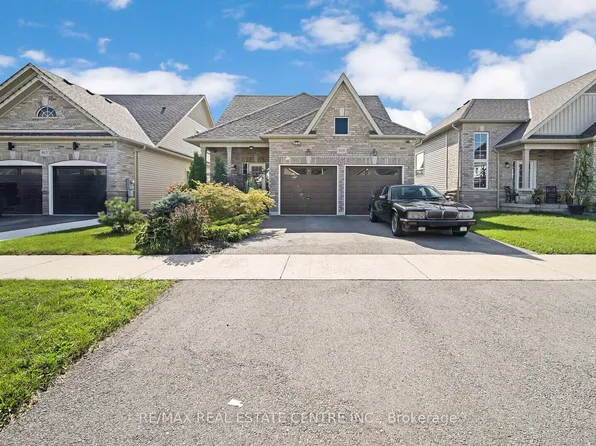 869 Burwell St, Fort Erie, ON L2A 0E3