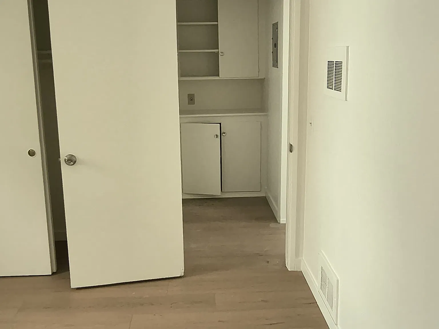 1 bed, 550 sqft, $1,995 — Photo 2