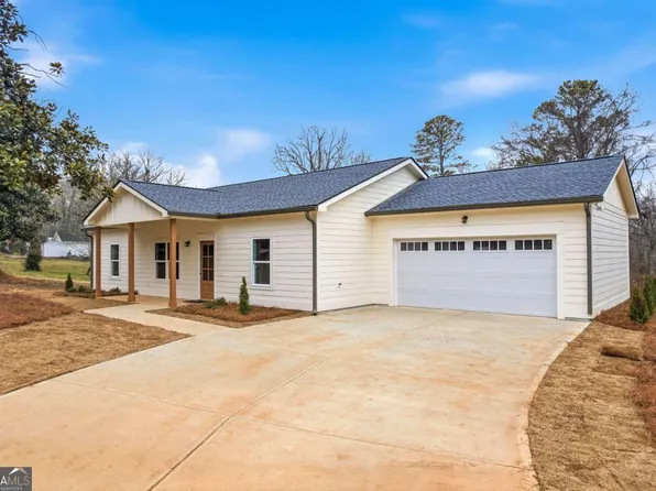 53 Clinic Rd, Tate, GA 30177