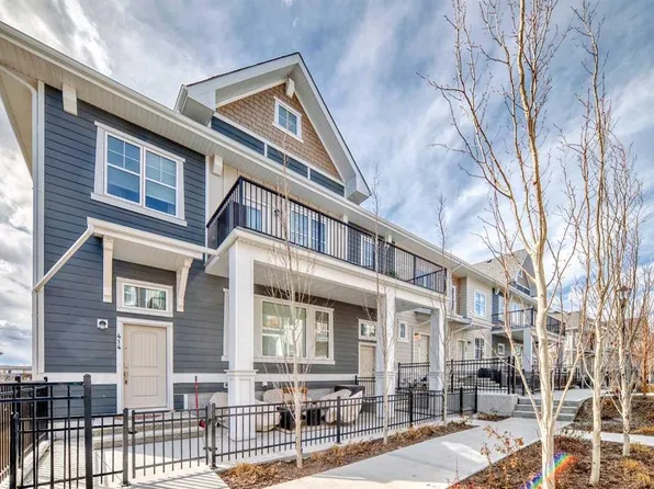 410 NE Cranbrook Walk SE, Calgary, AB T3M 2V5
