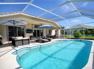 2530 SW Mayacoo Way, Palm City, FL 34990