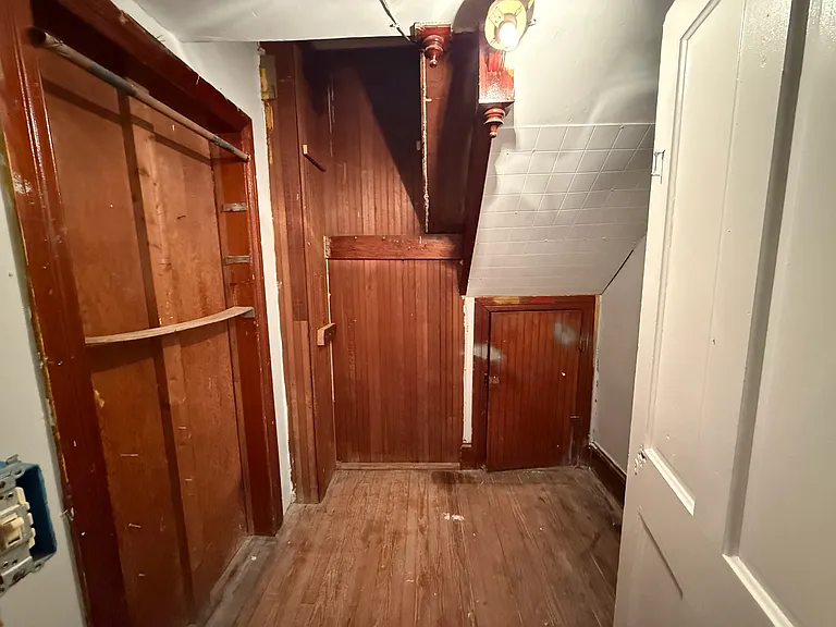 10 Fairview Ave #3 — Photo 11