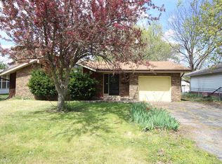 2905 W Antoinette St, Peoria, IL 61605