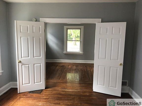 2nd image of 926 Elberon Ave #A