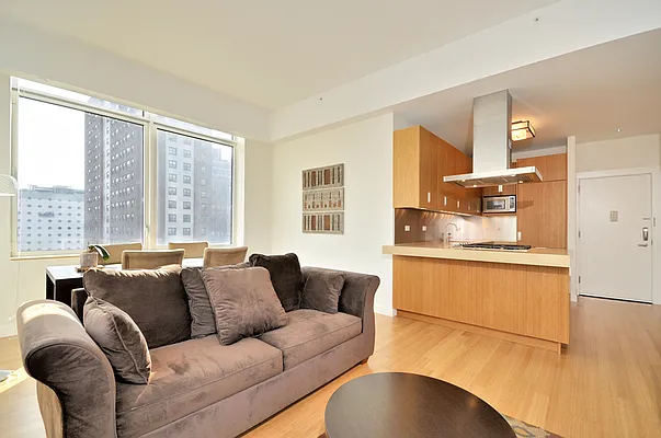 Sold by CMB Realty, LLC | media 9