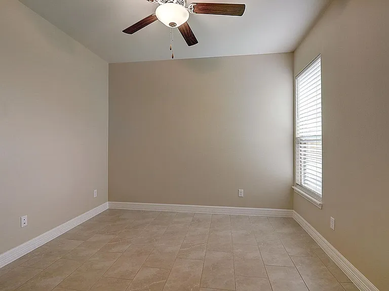 2202 Crystal Bay Dr — Photo 49